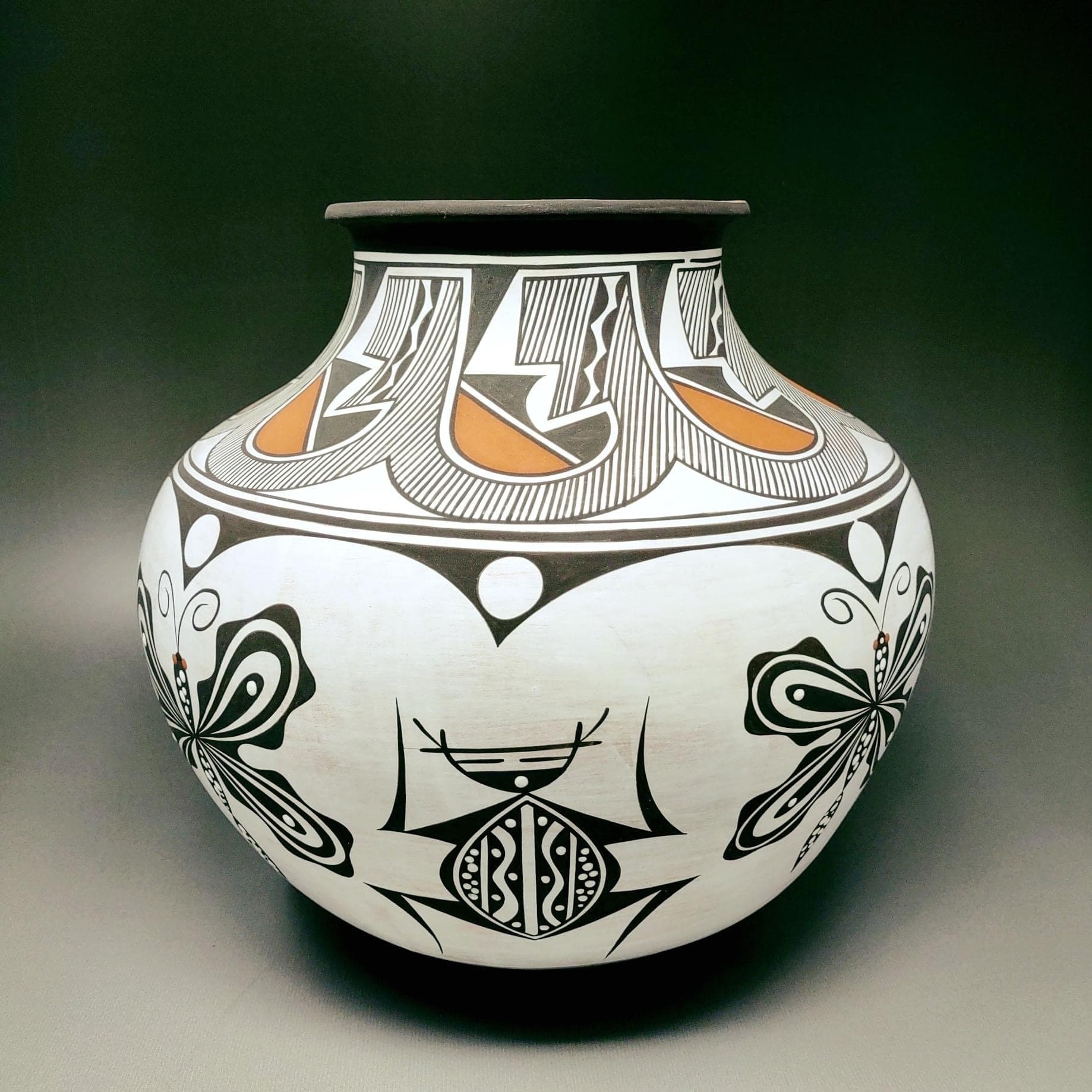 Traditional Zuni Water Jar