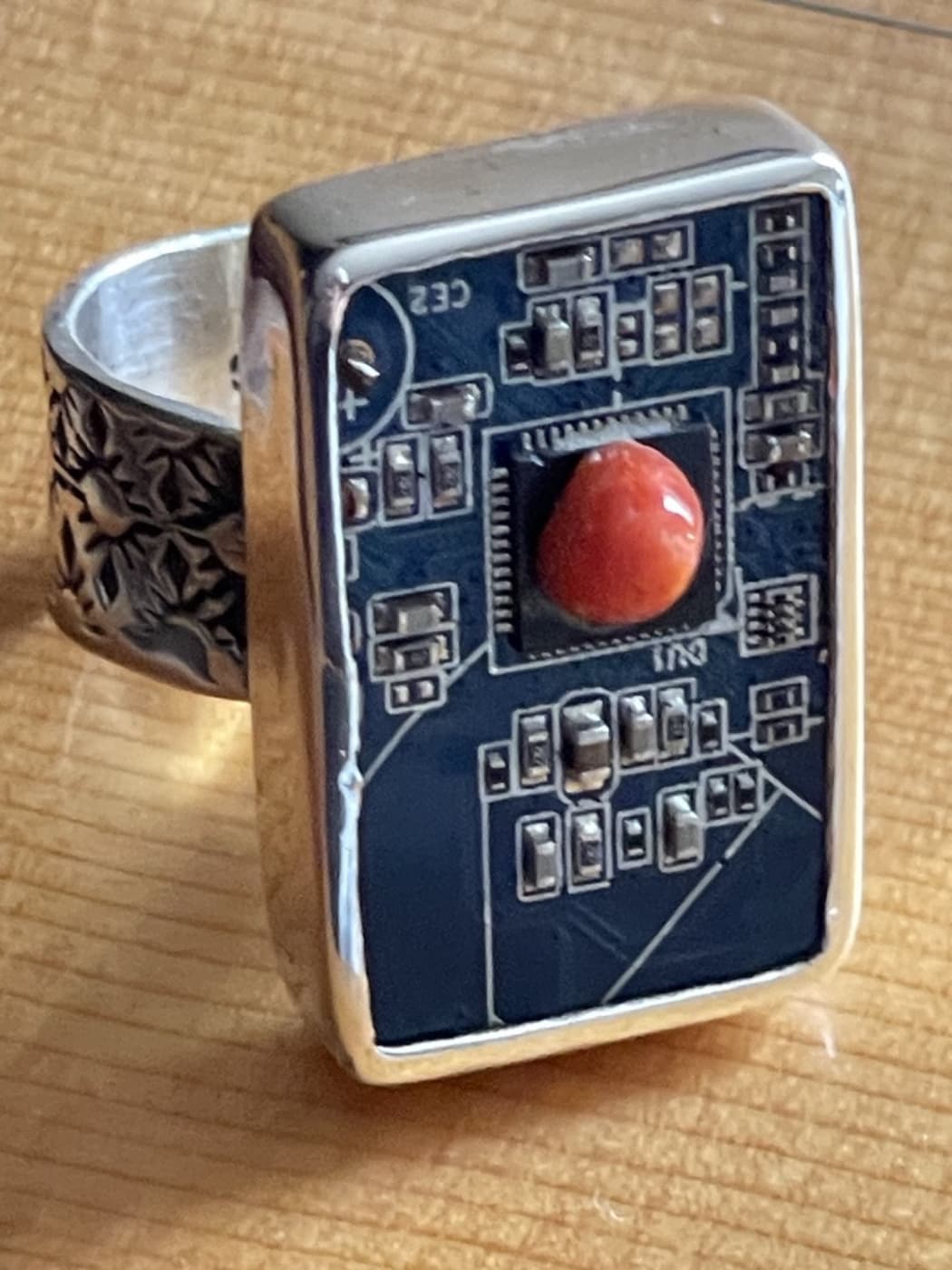 Circuit Ring