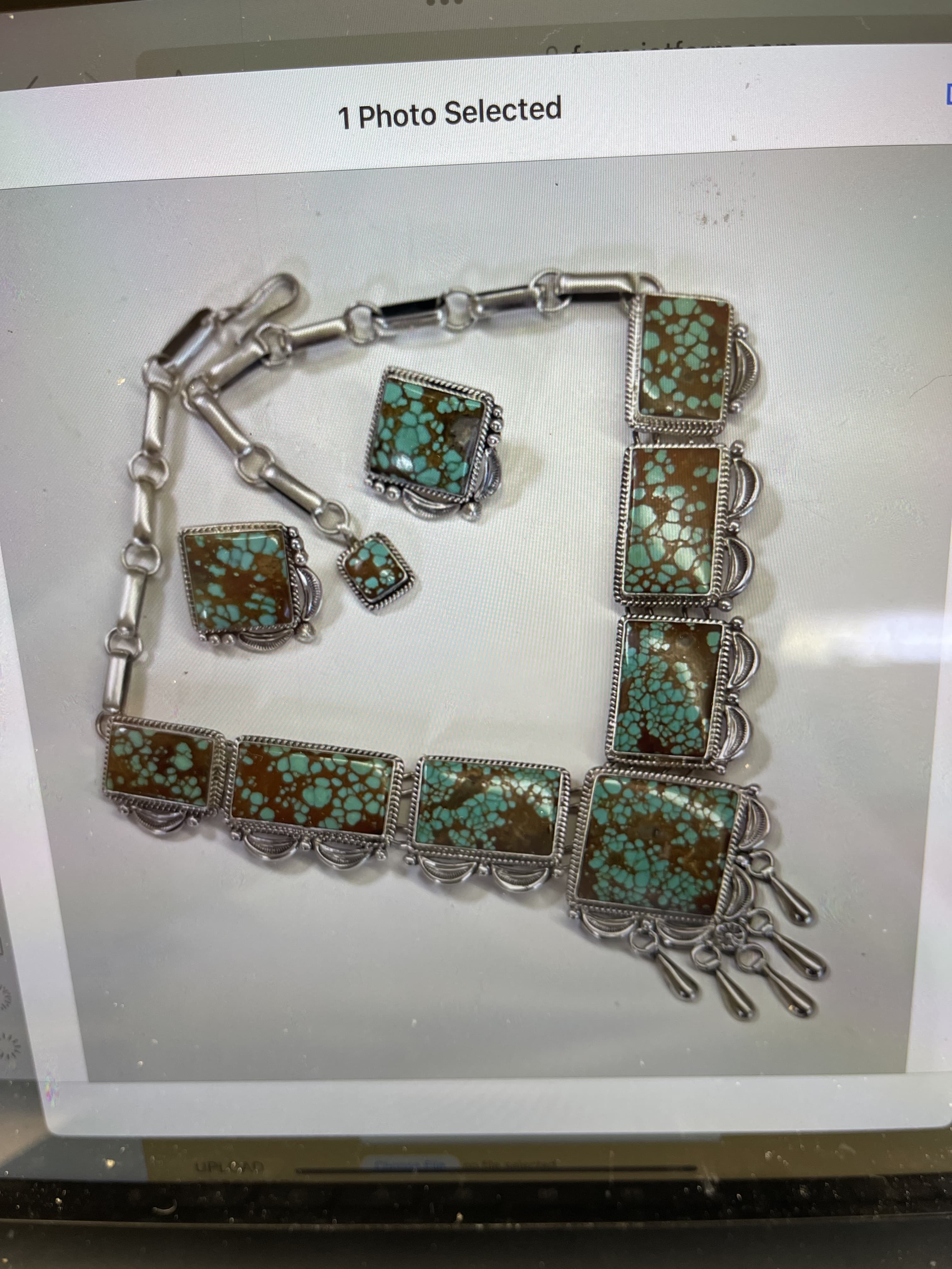 Necklace set